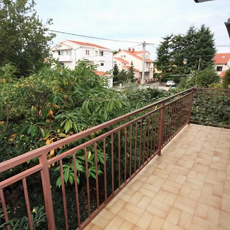 Apartment Apartments With A Parking Space Zadar - 5788